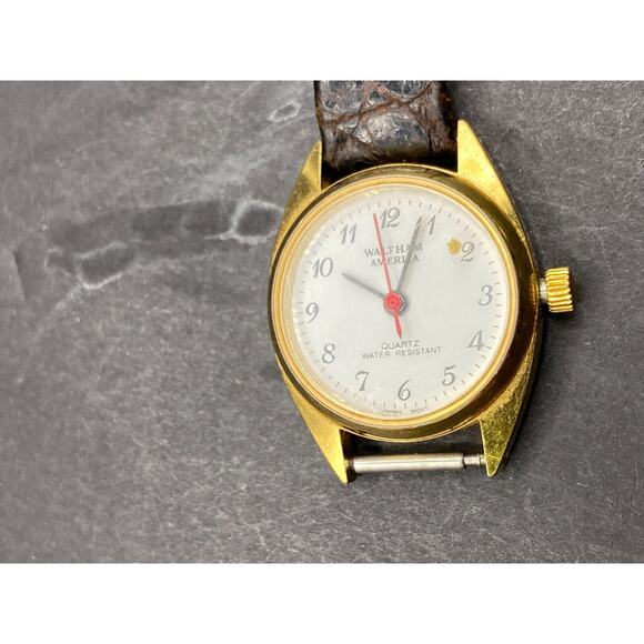 Waltham American Quartz Water Resistant Watch Gold Tone Brown Black Band WW050